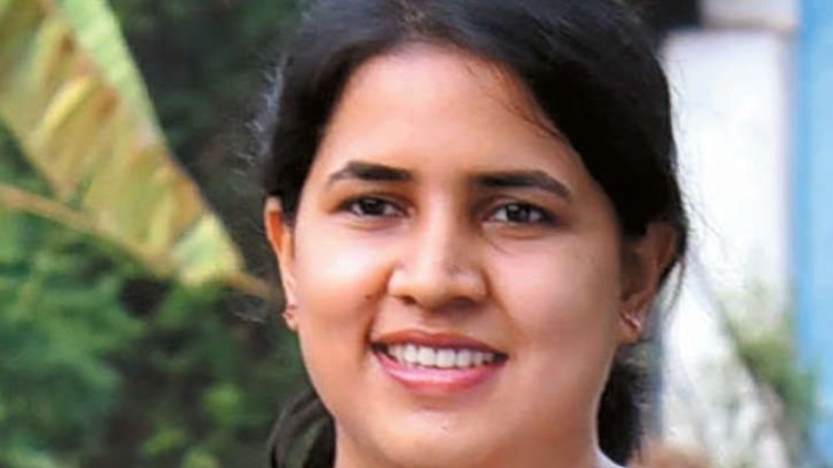 veena vijayan covid positive
