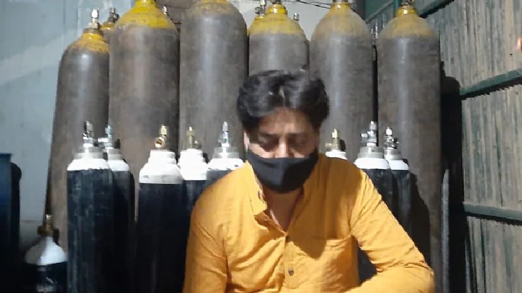 Oxygen Cylinders Seized Delhi