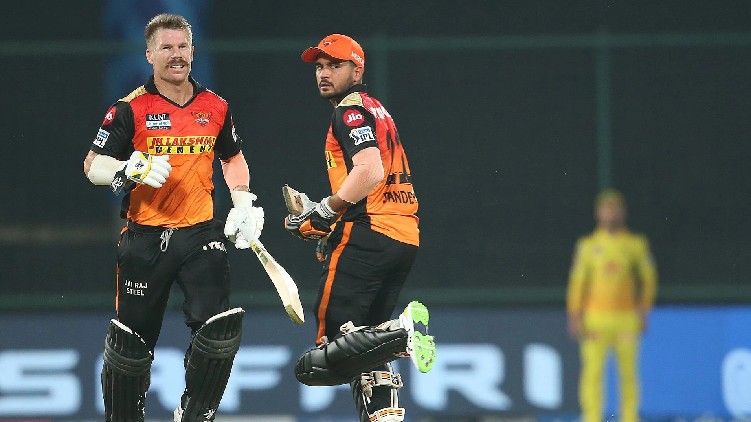 csk runs win srh