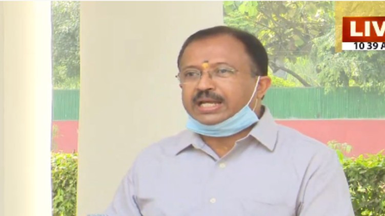 muraleedharan criticizes pinarayi