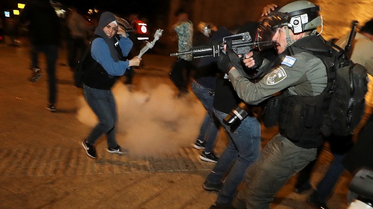 Dozens Injured Jerusalem Clashes