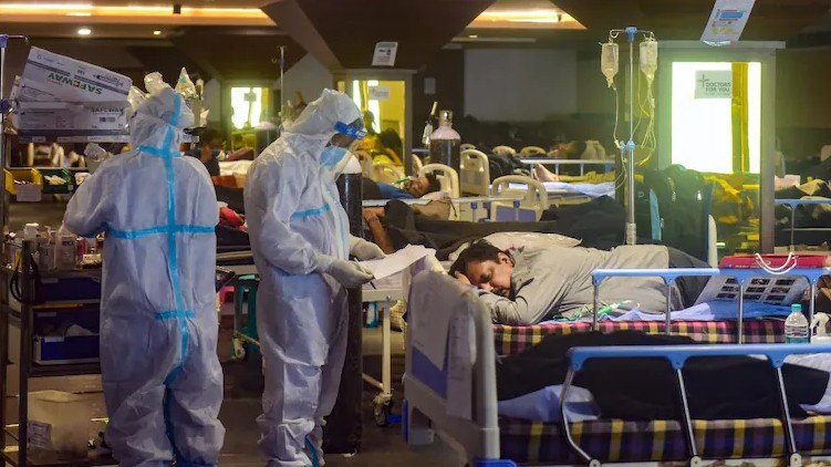doctors Covid surgeon dies