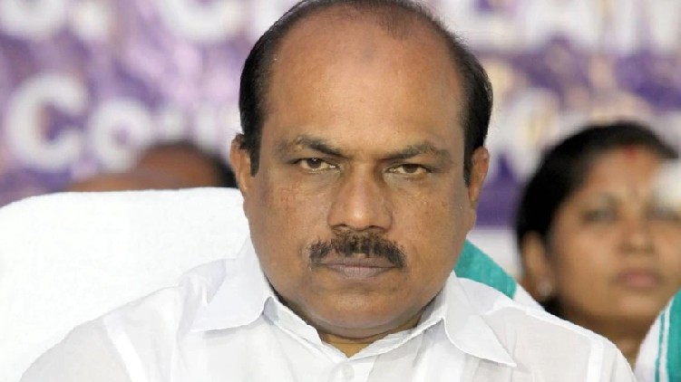 vk ebrahim kunju criticized