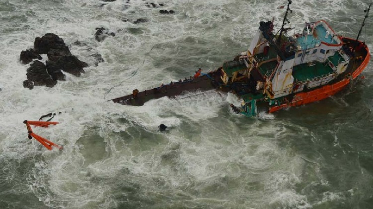 Mumbai barge Five Keralites
