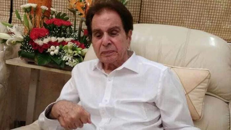Dilip Kumar Hospitalised Breathlessness
