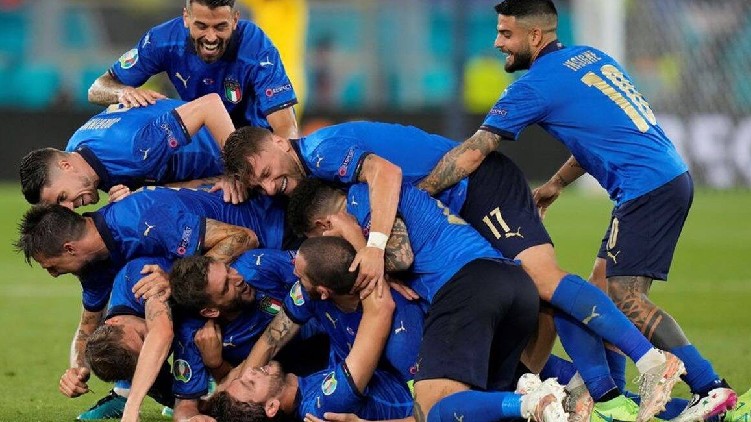 Italy record unbeaten run