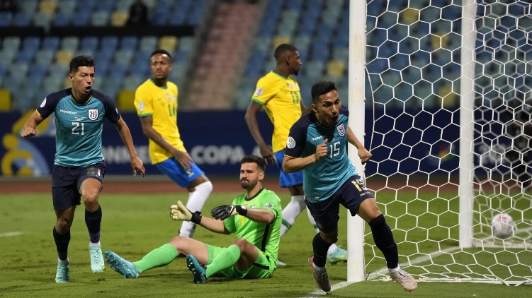 brazil drew with Ecuador