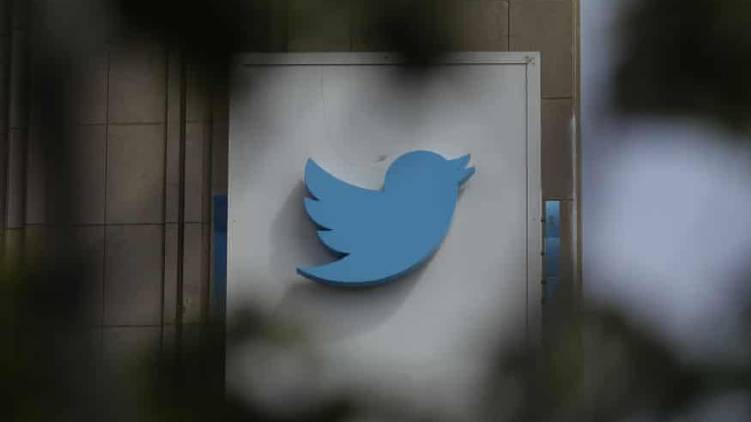twitter agrees to comply with new IT act