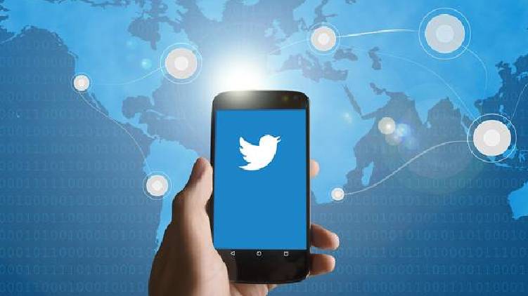 twitter india grievance officer resigns