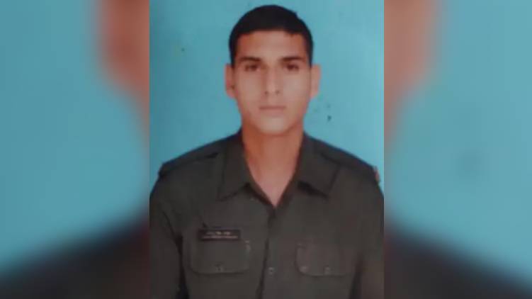 Soldier martyred in Jammu and Kashmir in terrorist attack