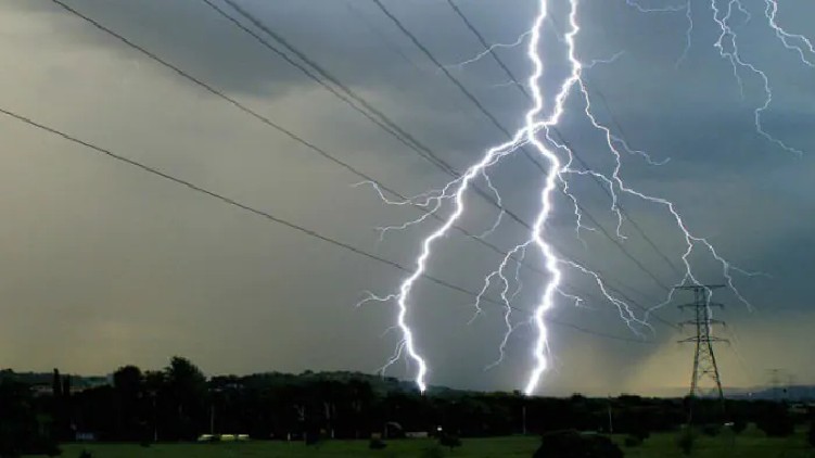 Lightning Strikes Kill 71