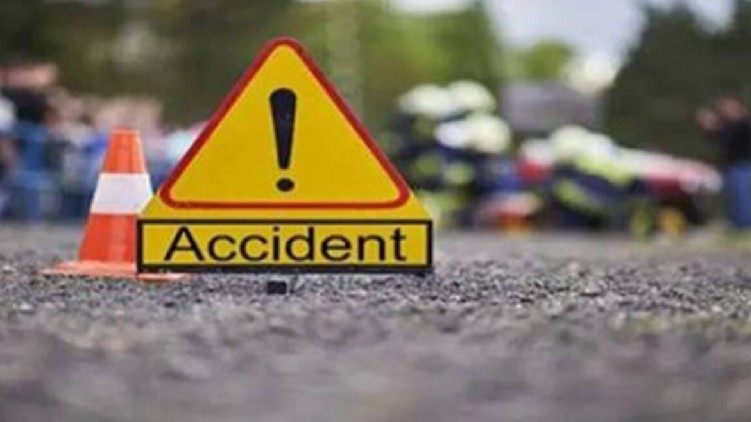 lorry bike crashed died