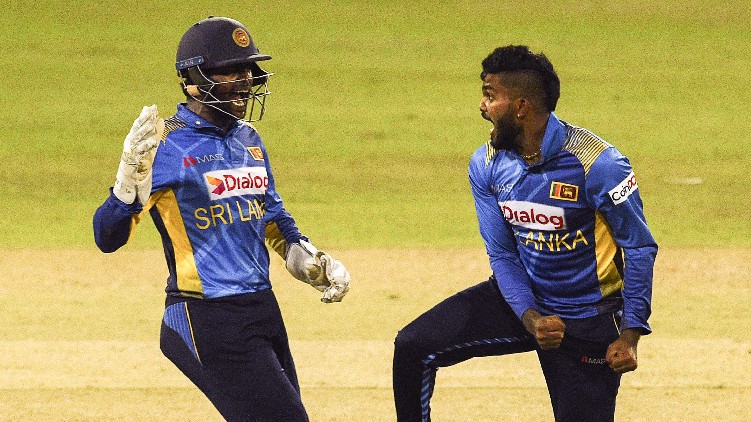 india fighting srilanka odi