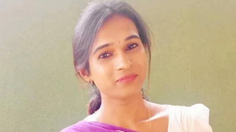ananya kumari alex
