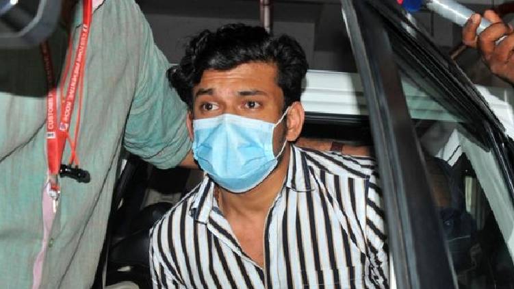 customs disrobed and manhandled says arjun ayanki