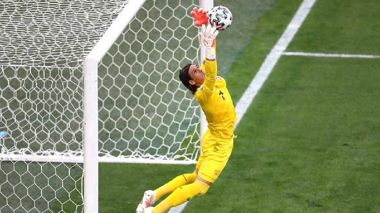 yann sommer record euro