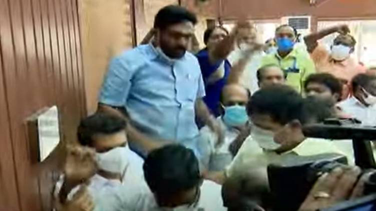 corporation council meet clash