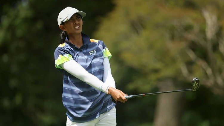 aditi ashok second round golf