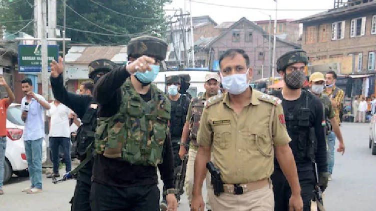 grenade attack srinagar