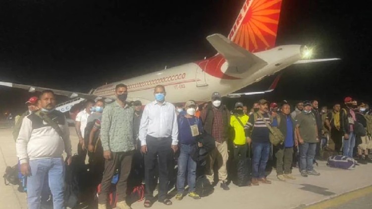 400 Indians evacuated