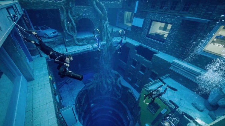 Deep Dive Dubai