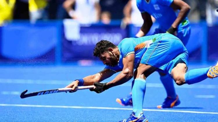 india leads hockey