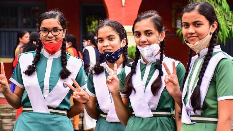 kerala plus one applications