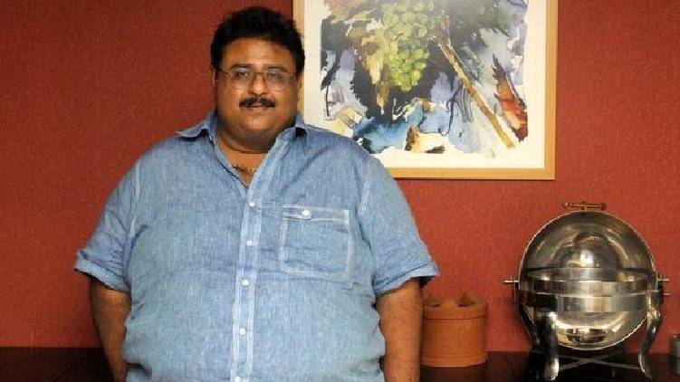 naushad passes away