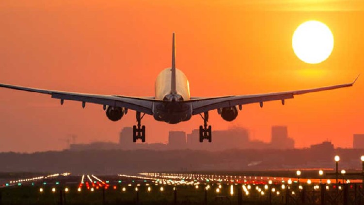 Oman lifts ban on Indians