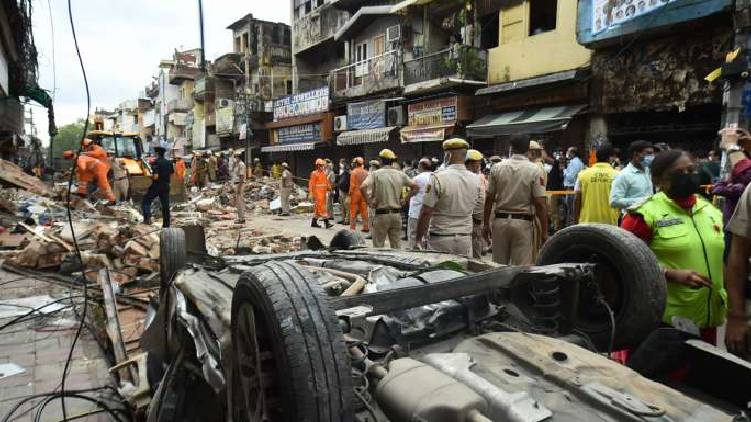 Four-storey building collapses in delhi