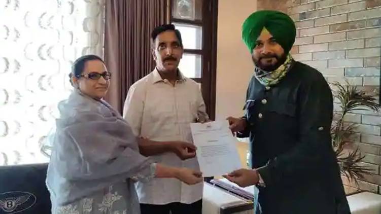 Razia Sultana resigns