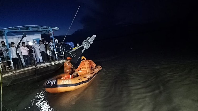 brahmaputra boat accident death