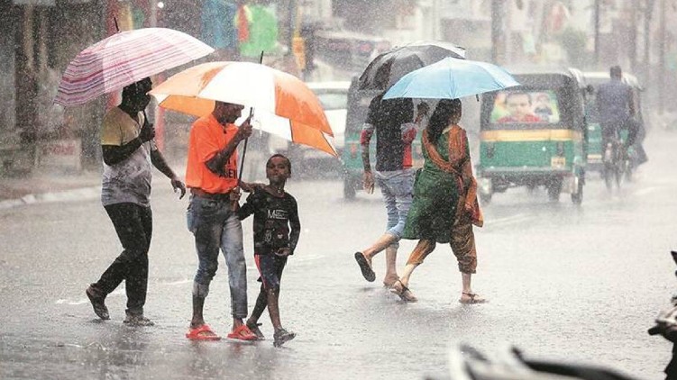 heavy rain maharashtra died