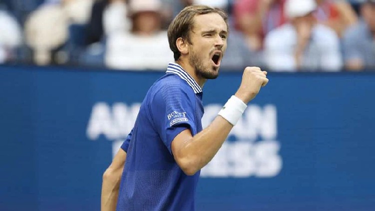 Danil Medvedev Wins