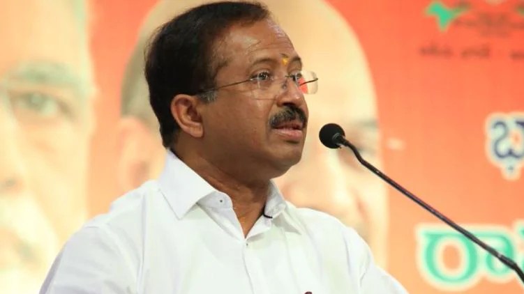 V Muraleedharan criticize league&CPIM