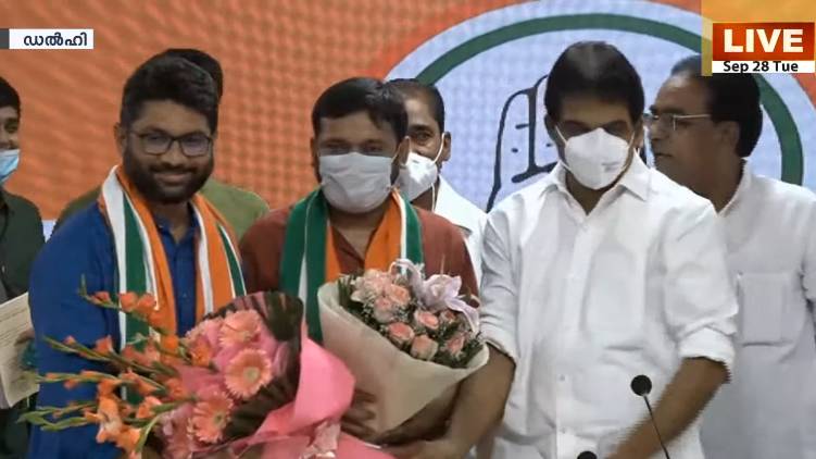 kahaiya kumar joins congress