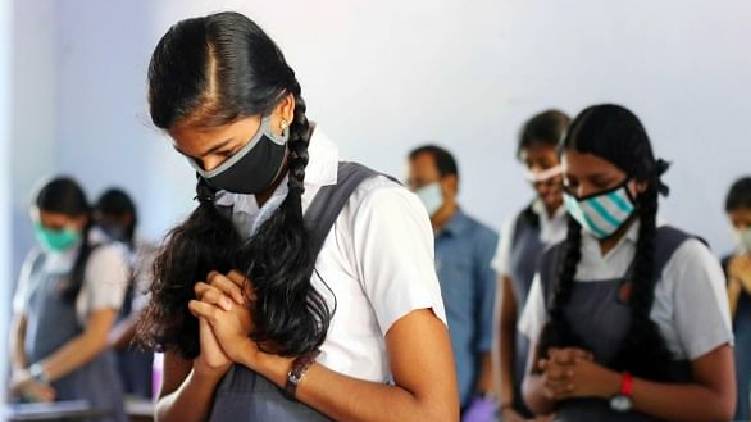 kerala school uniform not mandatory