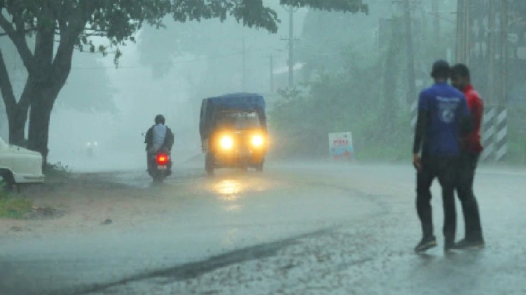 heavy rain alert kerala