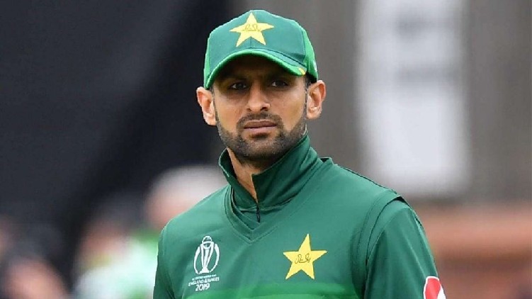 shoaib malik pakistan team