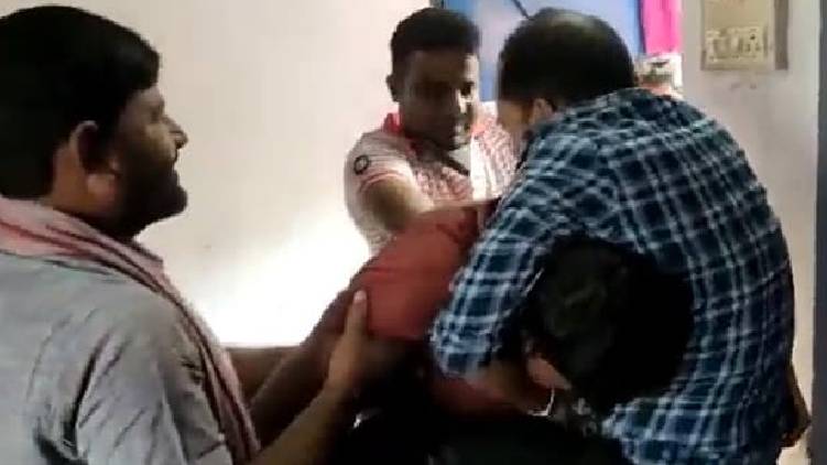 teachers fight bihar