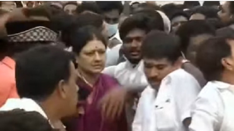 sasikala visited jaya memorial