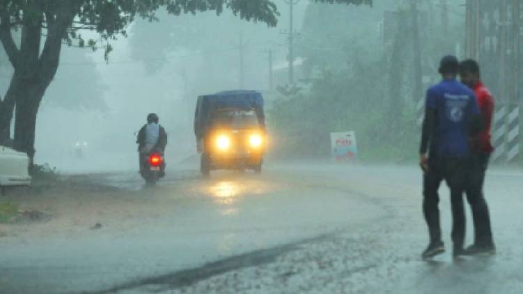ban night ride idukki