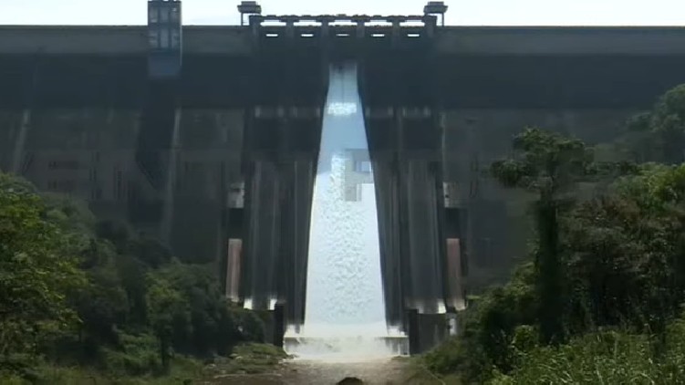 idukki dam opened