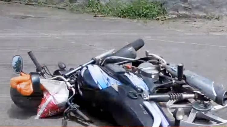 angamaly goonda attack