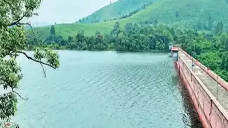 mullaperiyar dam water level 137 ft