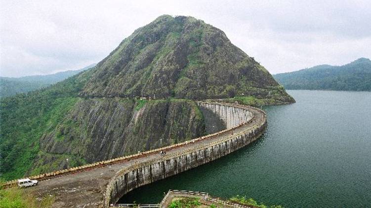 open idukki dam says dean kuriakose