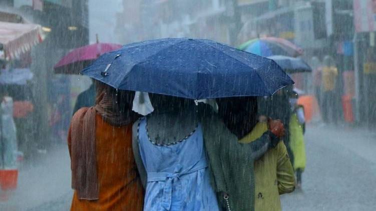 rain alert in 12 districts
