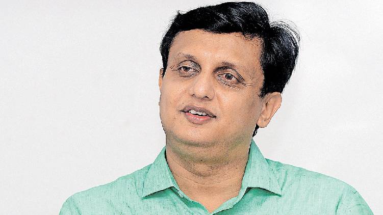 riyas will quit dyfi