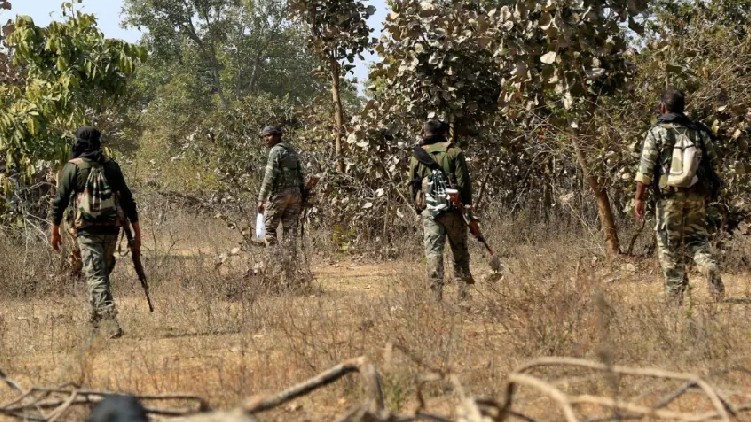 maoist killed in maharashtra