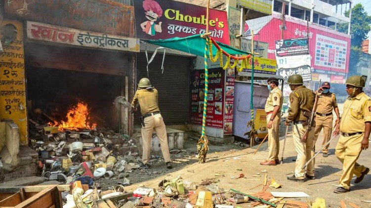 Curfew Amravati relaxed hours